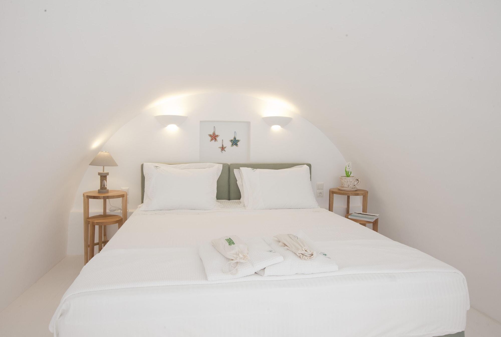 Sun Anemos Resort Oia  Exterior photo