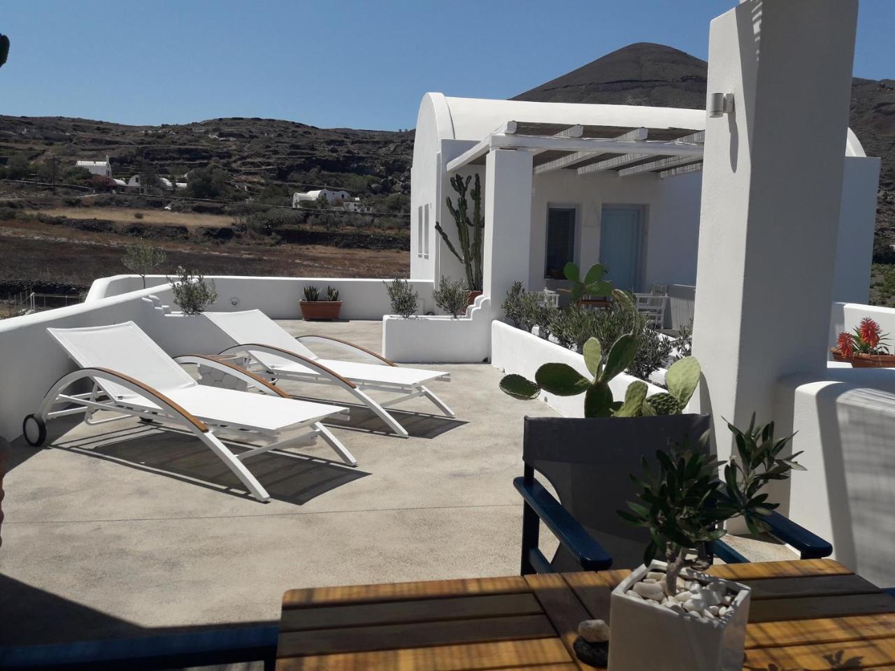Sun Anemos Resort Oia  Exterior photo