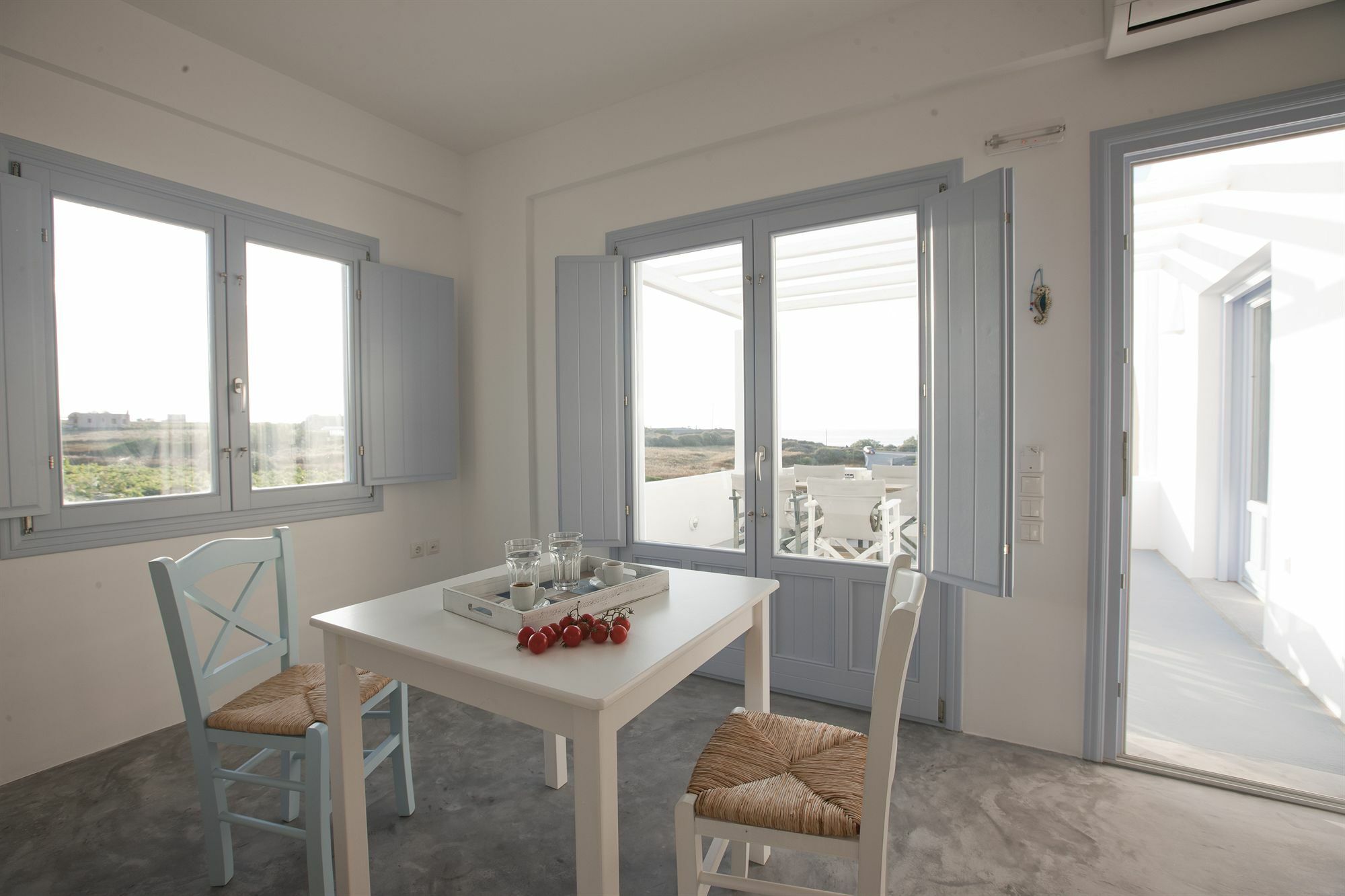 Sun Anemos Resort Oia  Exterior photo
